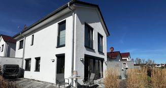 von_poll_real_estate_property_25270006_image_0