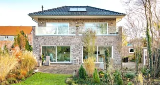 von_poll_real_estate_property_25270013_image_0