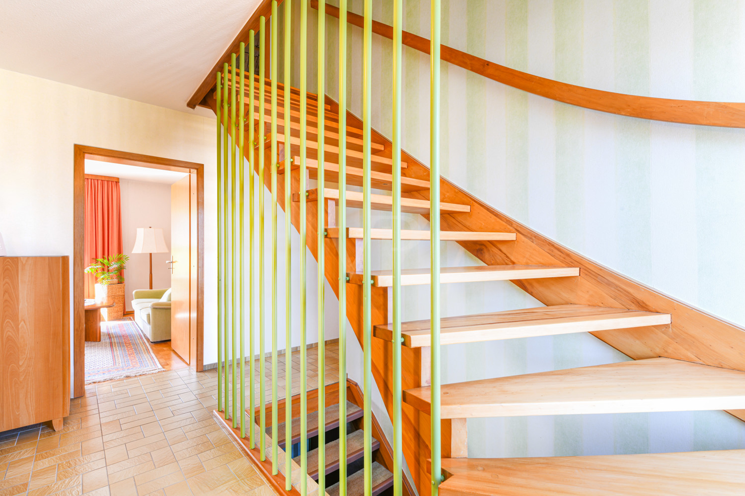 Treppe ins DG