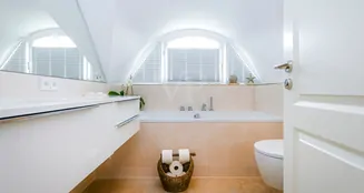 von_poll_real_estate_property_25270009_image_17