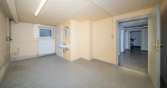 von_poll_real_estate_property_25168005_image_27