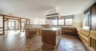 von_poll_real_estate_property_26168001_image_15