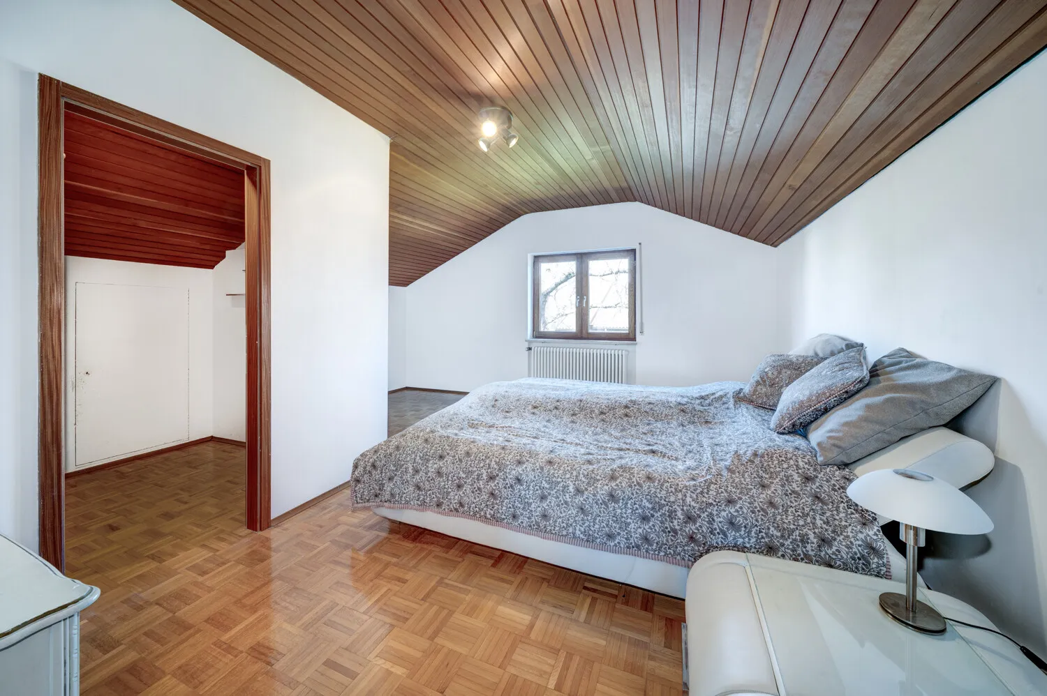 DG Schlafzimmer 1