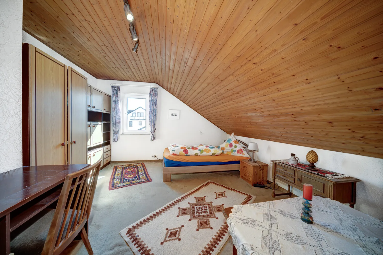 Schlafzimmer 1 OG