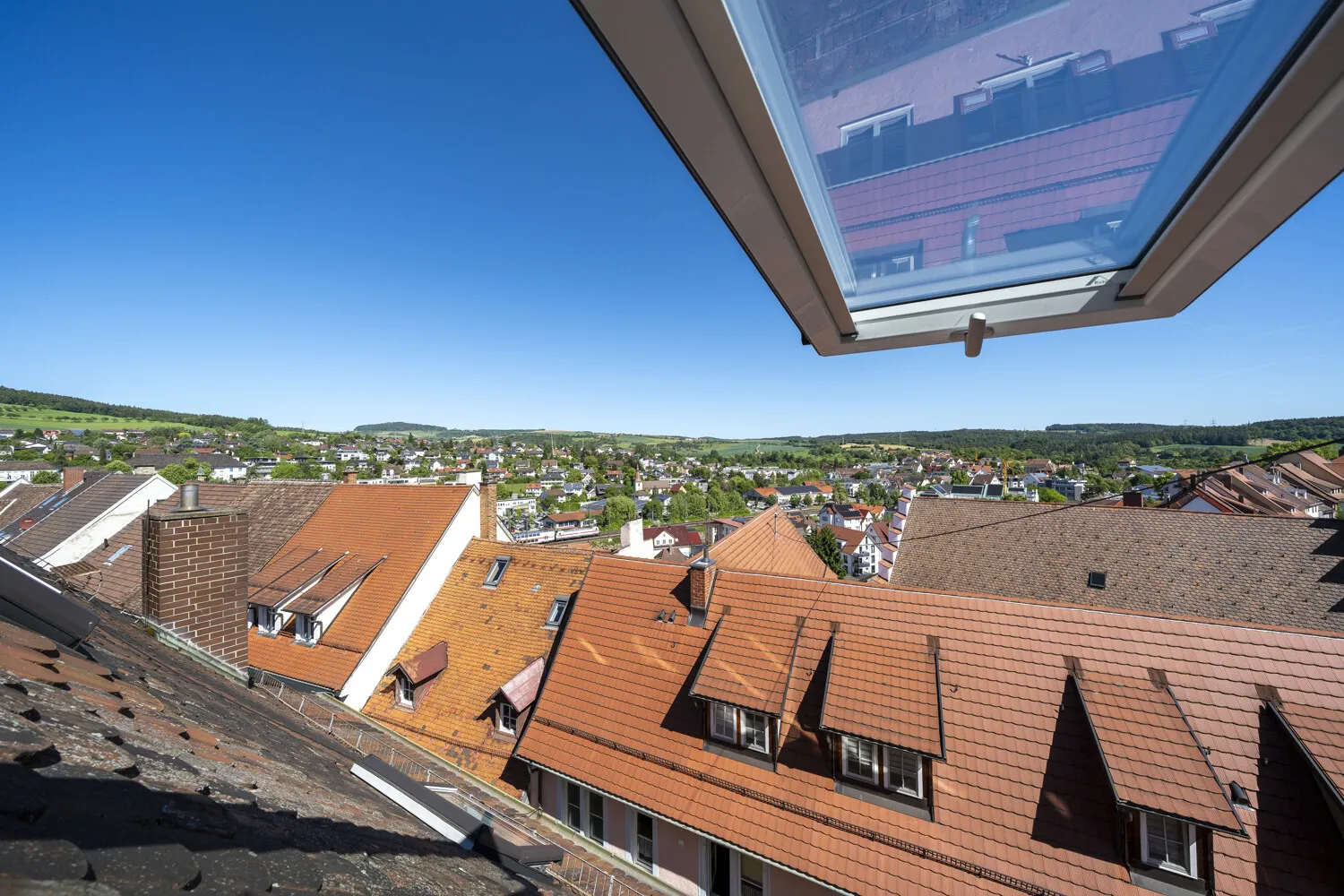 1,80 m Große Fenster mit Top Aussicht