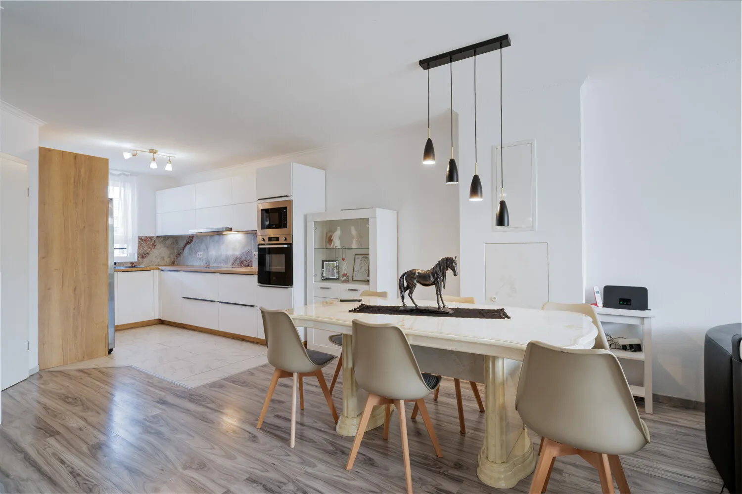 Küche/Esszimmer