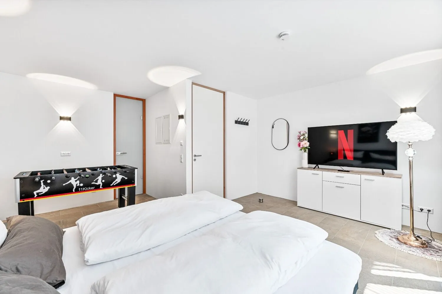 Schlafzimmer 1