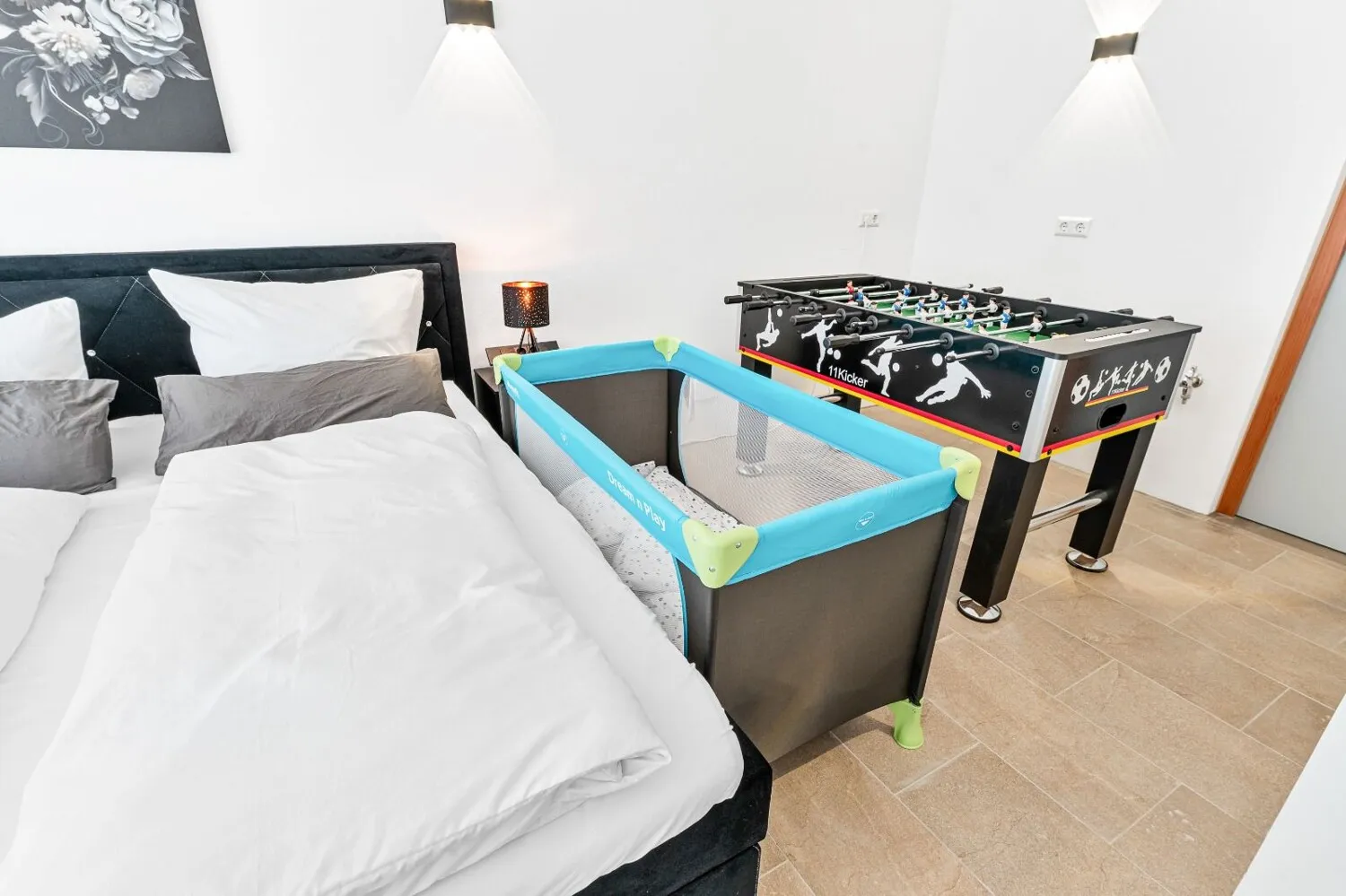 Schlafzimmer 4