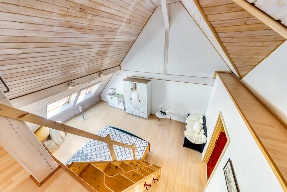 Schlafzimmer mit Empore Einliegerwohnung