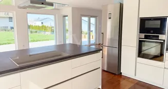 von_poll_real_estate_property_25249005_image_5