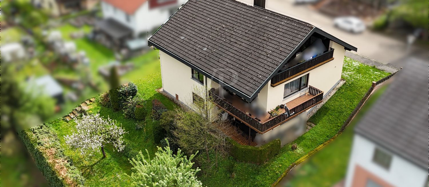 Hausansicht Balkon