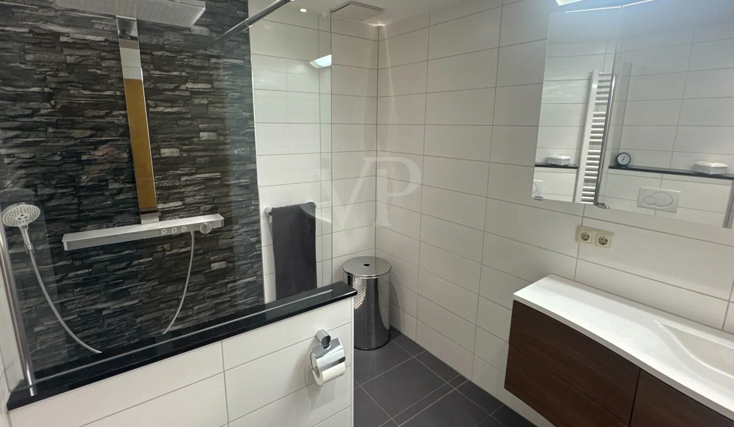 Duschbad im Dachgeschoss