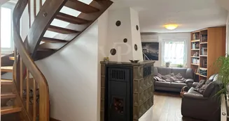 von_poll_real_estate_property_25249016_image_4