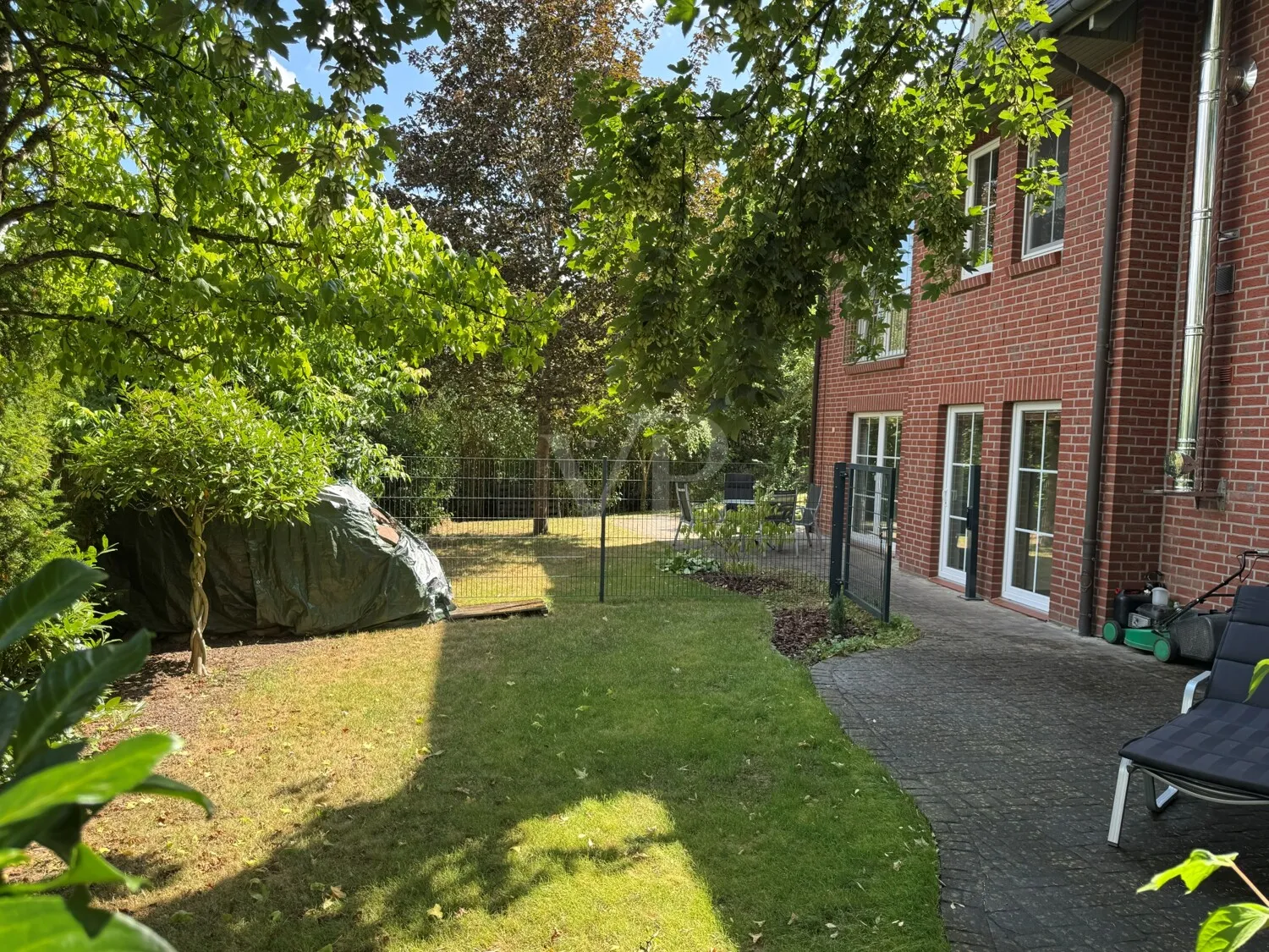 Terrasse und Garten