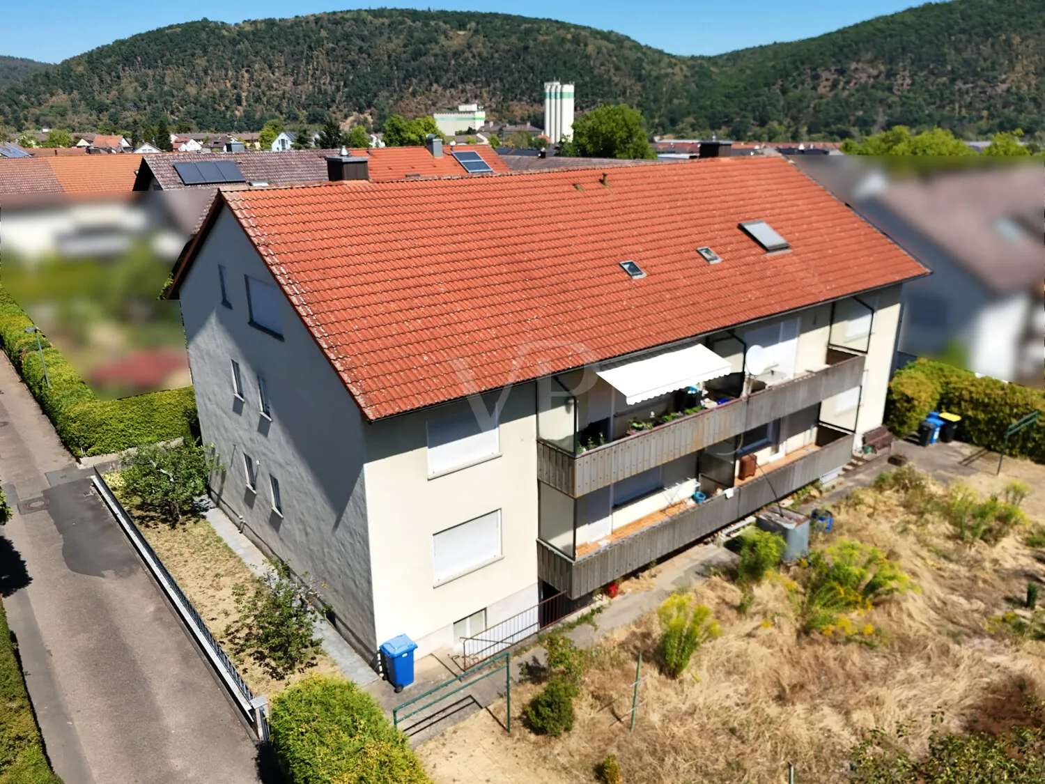 Rückansicht mit Garten