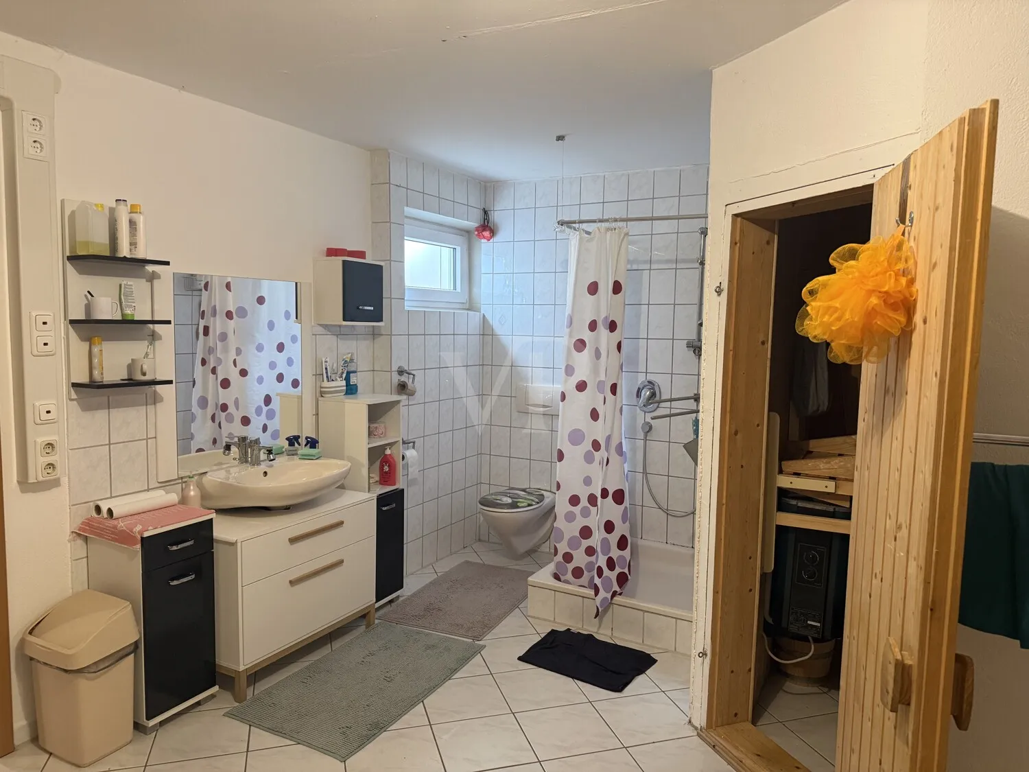 Bad mit Sauna UG