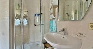 von_poll_real_estate_property_25155005_image_7