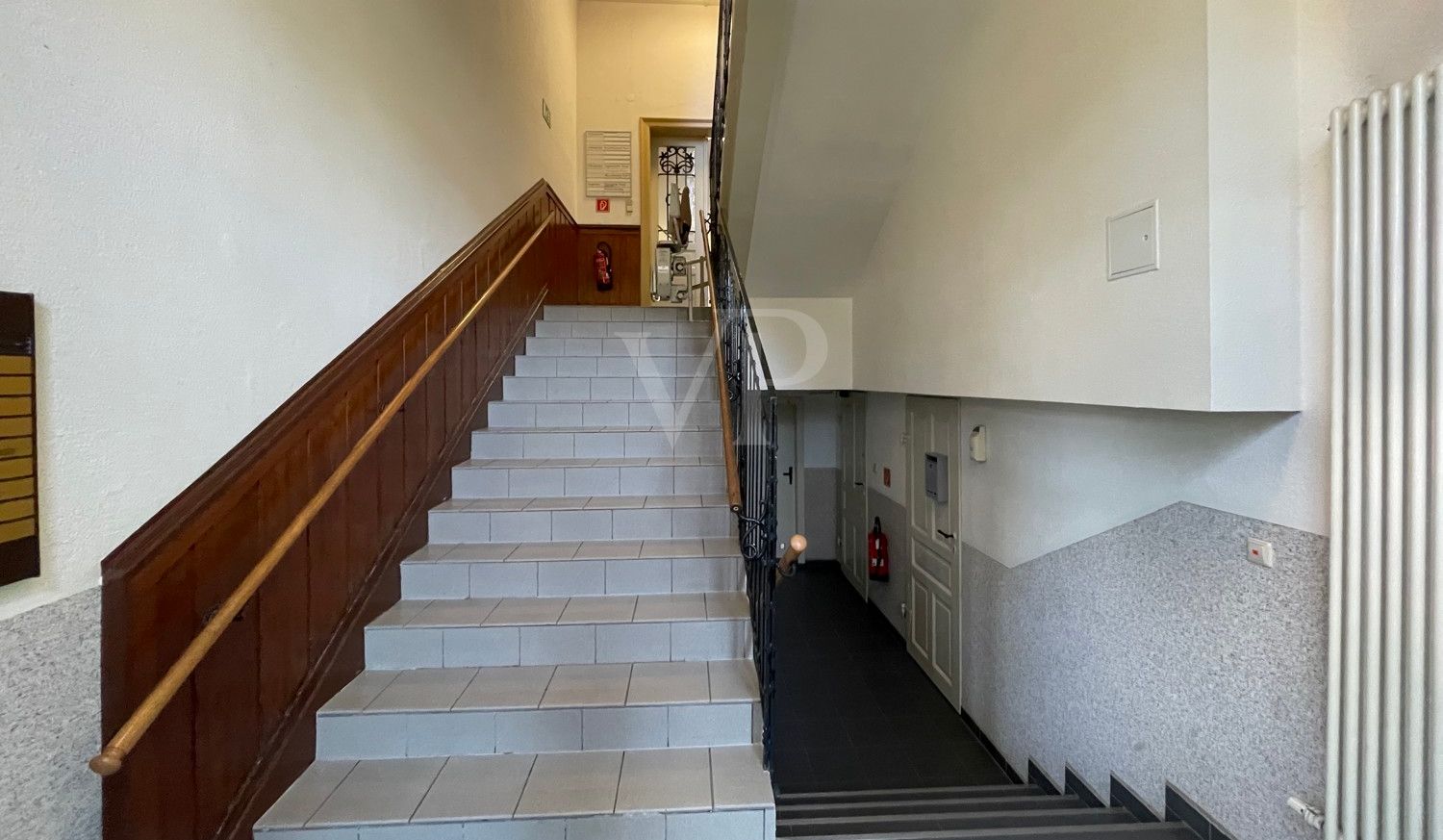 Aufgang ins Obergeschoss Treppenflur