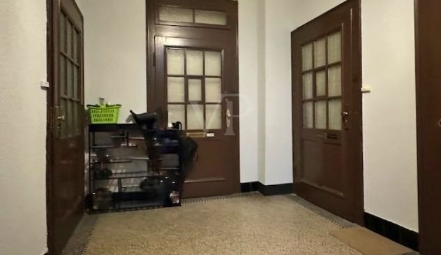 Wohnungseingänge