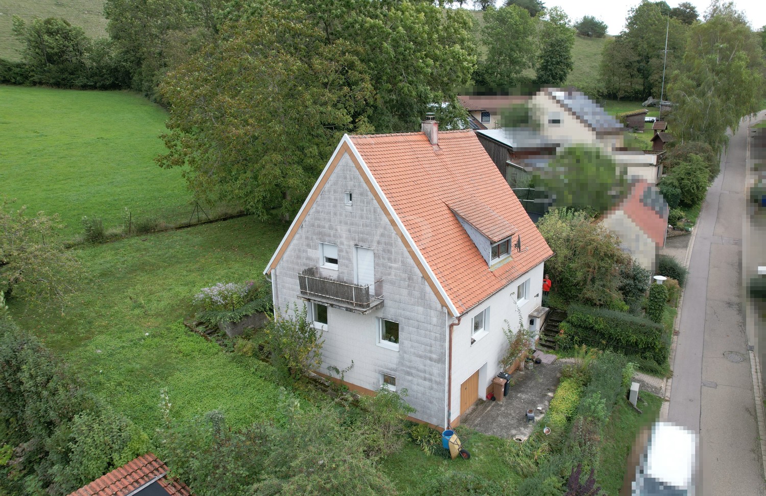 Westfassade, Balkon