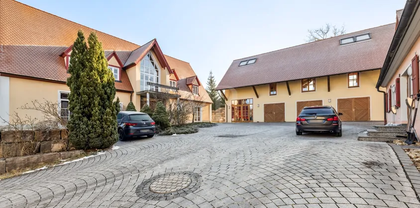 von Poll Immobilien GmbH