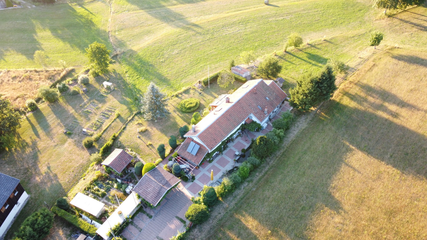 Einfamilienhaus mit grossem Umschwung