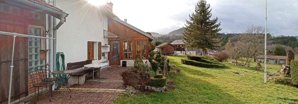 Einfamilienhaus mit grossem Umschwung