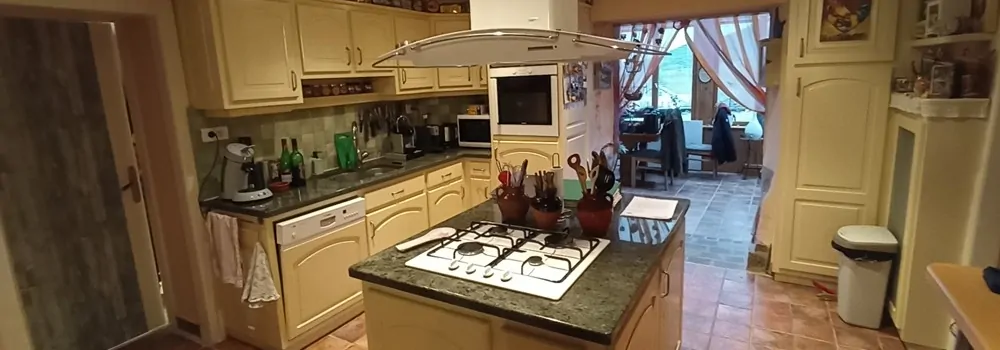 Einfamilienhaus mit grossem Umschwung