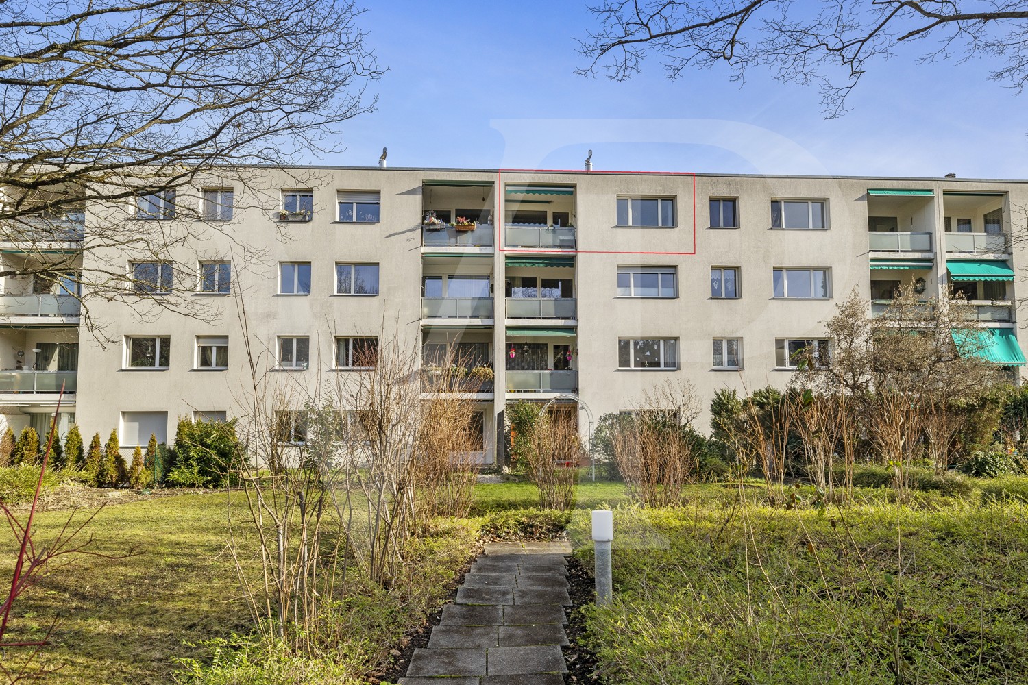 Moderne 3,5 Zimmerwohnung in Reinach