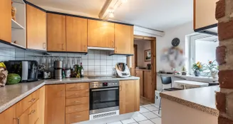 von_poll_real_estate_property_25053155_image_8