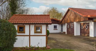 von_poll_real_estate_property_25053155_image_0