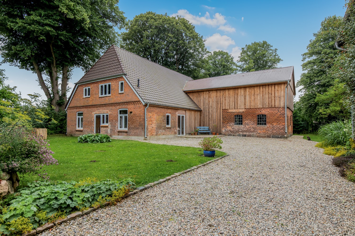 Gutshaus / Kuhstall
