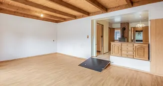 von_poll_real_estate_property_25053058_image_1