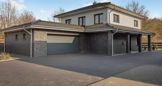 von_poll_real_estate_property_25053042_image_1