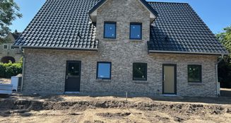 von_poll_real_estate_property_25053048.1_image_1