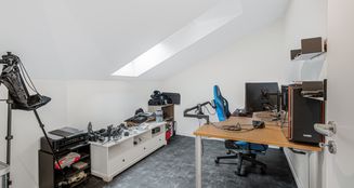 von_poll_real_estate_property_24053189.4_image_15