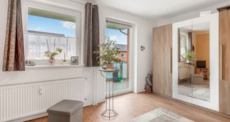 von_poll_real_estate_property_25053090_image_3