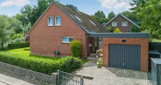 von_poll_real_estate_property_24053100.2_image_0