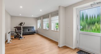 von_poll_real_estate_property_25053127_image_15