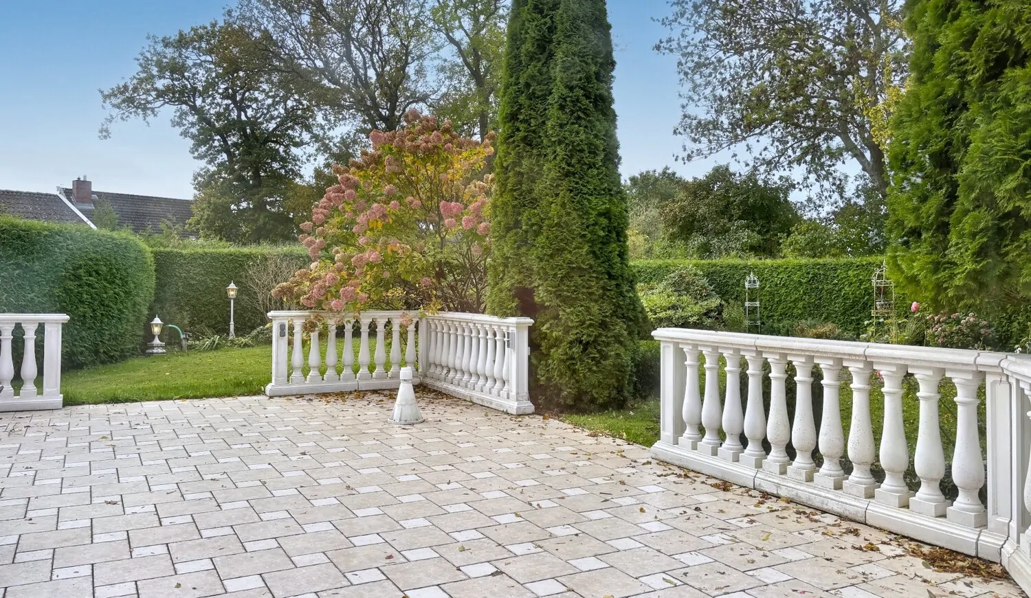 Süd-West-Terrasse Haupthaus