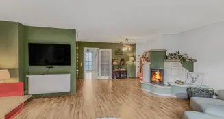 von_poll_real_estate_property_25053165_image_2