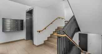 von_poll_real_estate_property_25053172_image_2