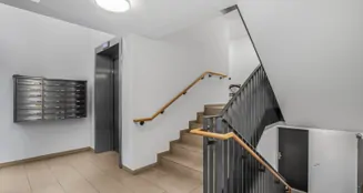 von_poll_real_estate_property_25053172_image_2