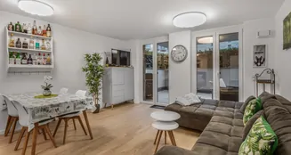 von_poll_real_estate_property_25053172_image_5