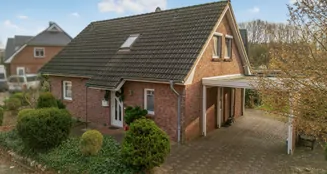 von_poll_real_estate_property_25053174_image_0