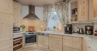 von_poll_real_estate_property_25053174_image_5