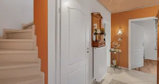 von_poll_real_estate_property_25053174_image_2