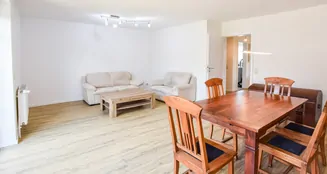 von_poll_real_estate_property_25053164_image_1