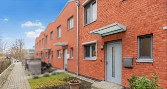 von_poll_real_estate_property_25053173_image_0