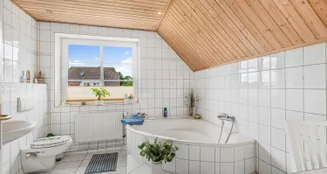 von_poll_real_estate_property_25053062.1_image_7